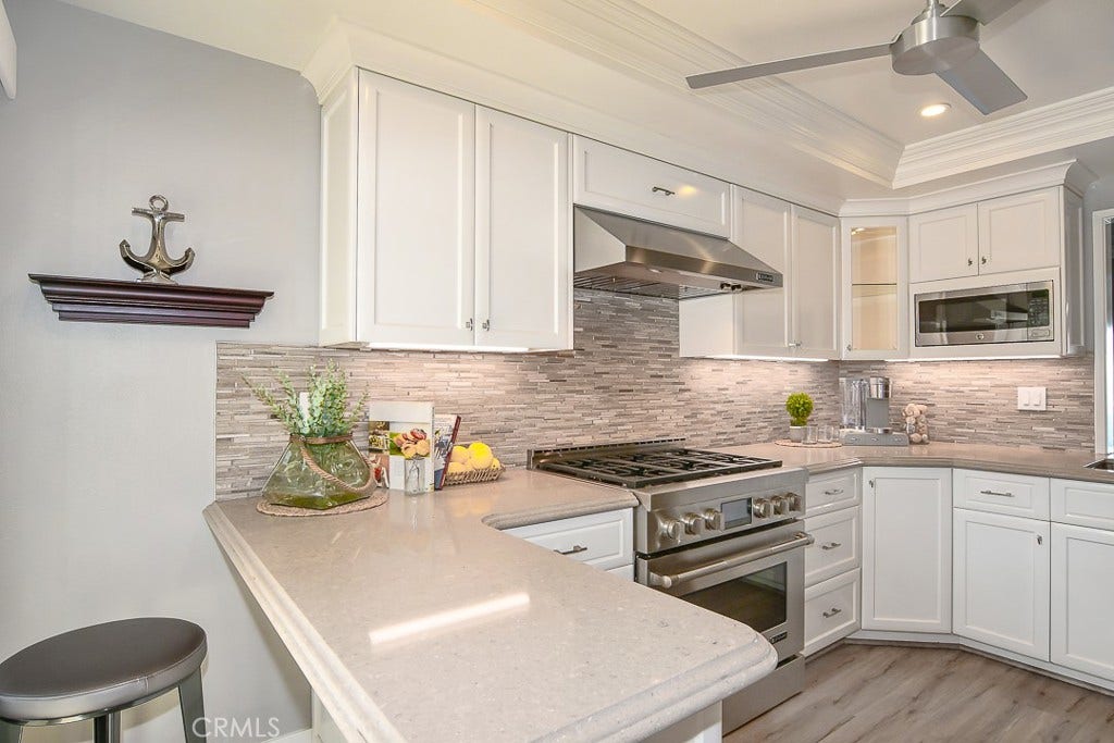 16125 Saint Croix Circle, Huntington Beach, CA 92649