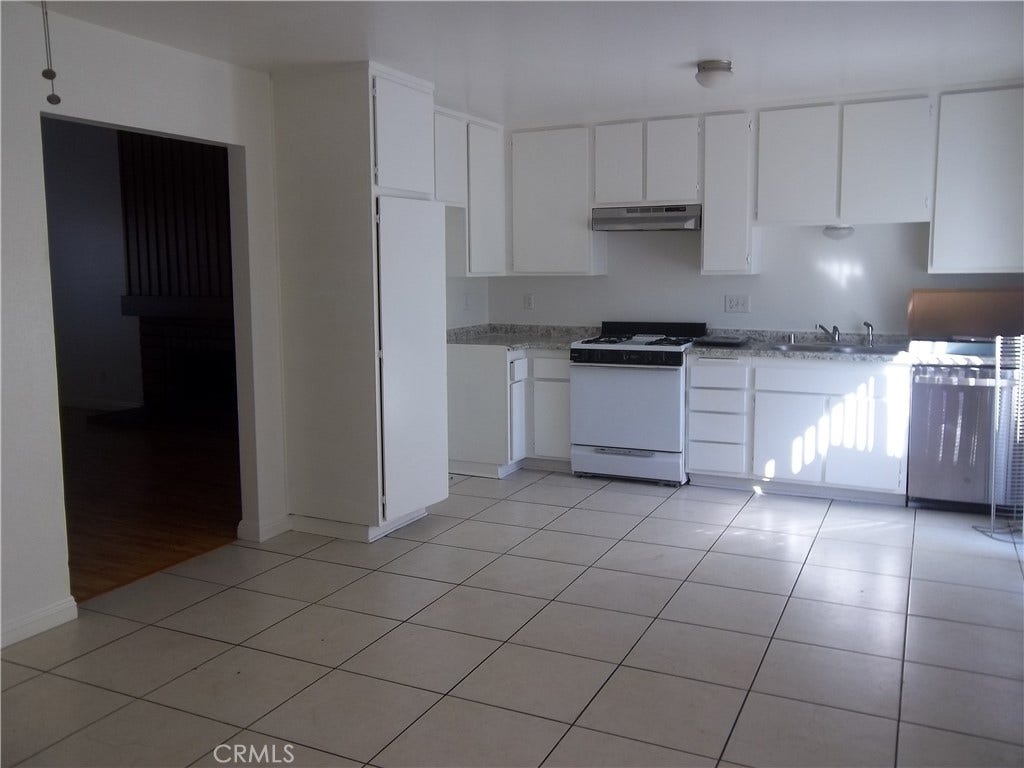 6802 Cedar Grove Court, #33, Yorba Linda, CA 92886 6802 Cedar Grove Court, #33, Yorba Linda, CA 92886
