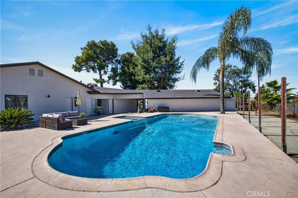 963 Bryant, Calimesa, CA 92320 Pool