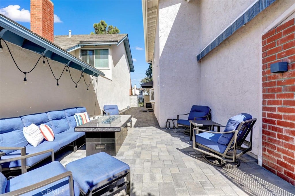 5021 Apollo Circle, Los Alamitos, CA 90720 Freat spot to entertain in your private courtyard has retractable awning.