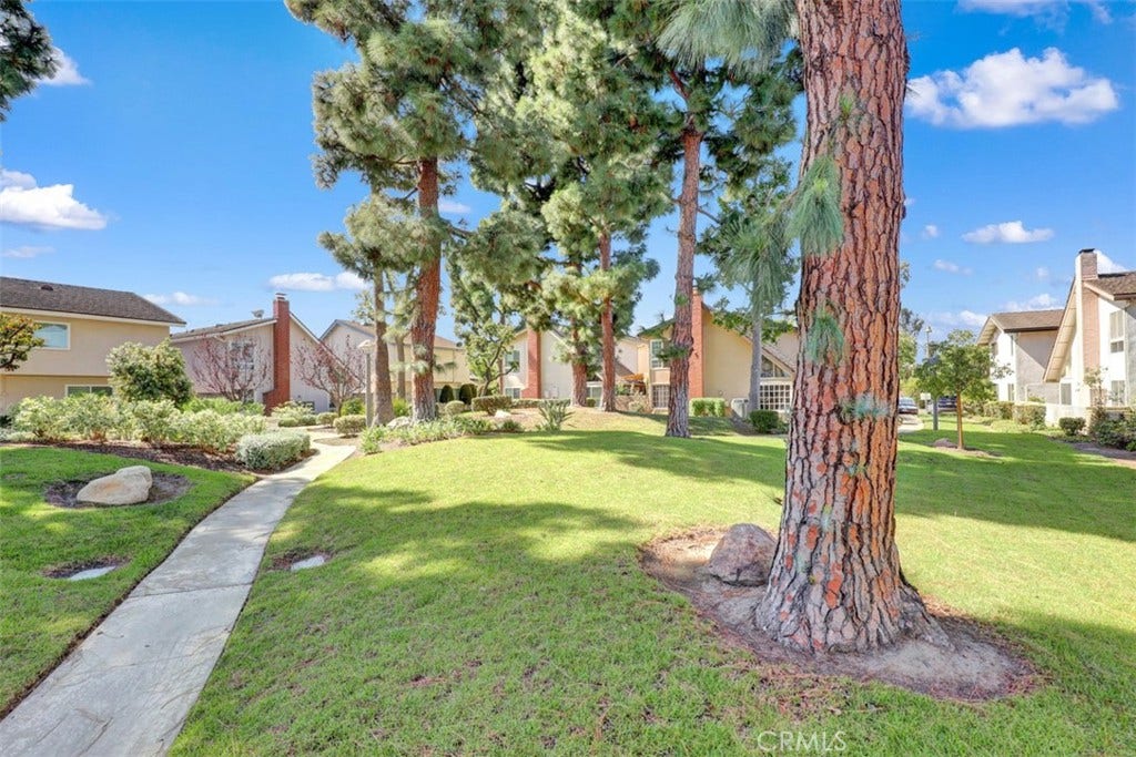 5021 Apollo Circle, Los Alamitos, CA 90720 Green space behind the house.