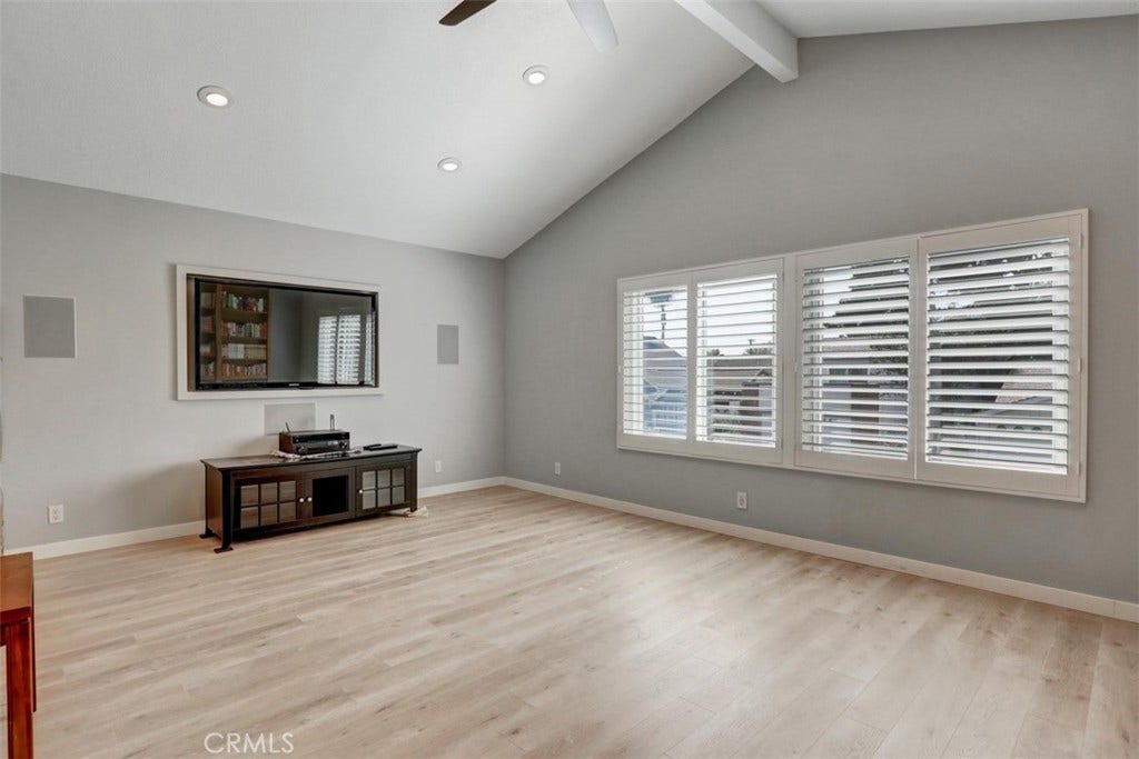 5021 Apollo Circle, Los Alamitos, CA 90720 Huge Family Room that could be used as a 4th bdrm or this floorplan has had others divide it to make 2 more bedrooms