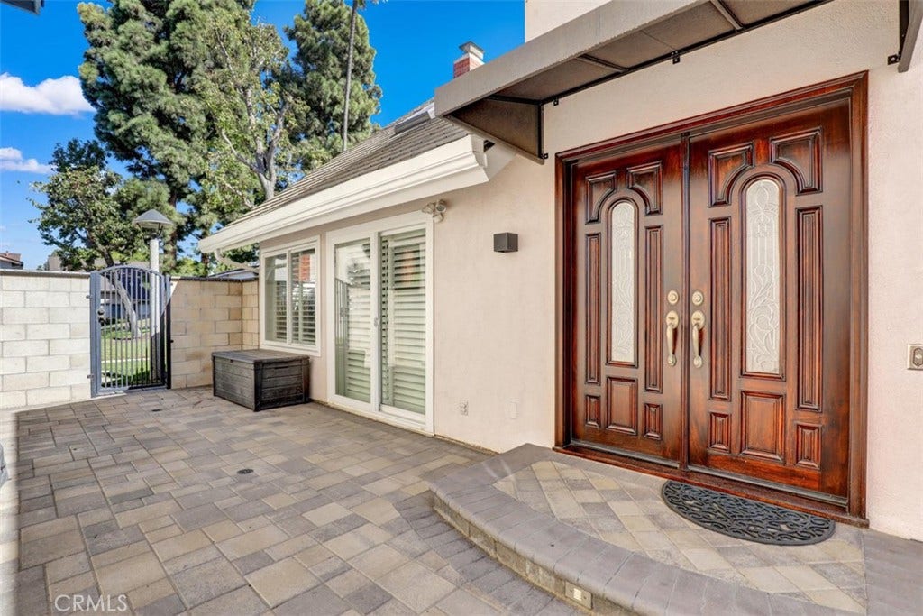 5021 Apollo Circle, Los Alamitos, CA 90720 Front door