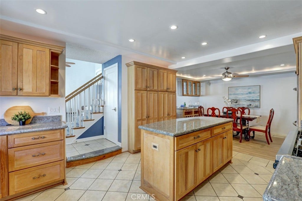 5021 Apollo Circle, Los Alamitos, CA 90720 Kitchen view toward Dining Room & Entry