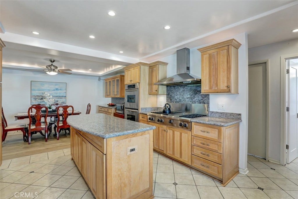 5021 Apollo Circle, Los Alamitos, CA 90720 Kitchen toward Dining Room