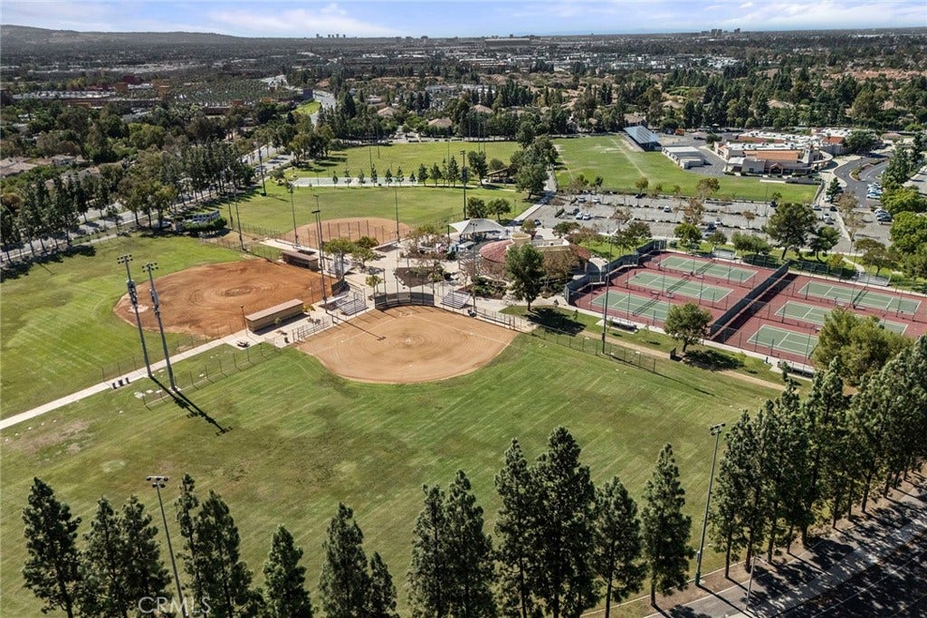 12703 Trent Jones Lane, Tustin, CA 92782 COMMUNITY SPORTS PARK