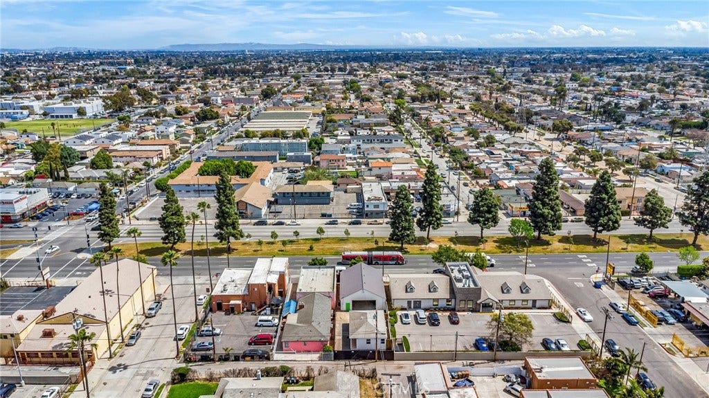 9611 S Vermont Ave, Los Angeles, CA 90044 9611 S Vermont Ave, Los Angeles, CA 90044