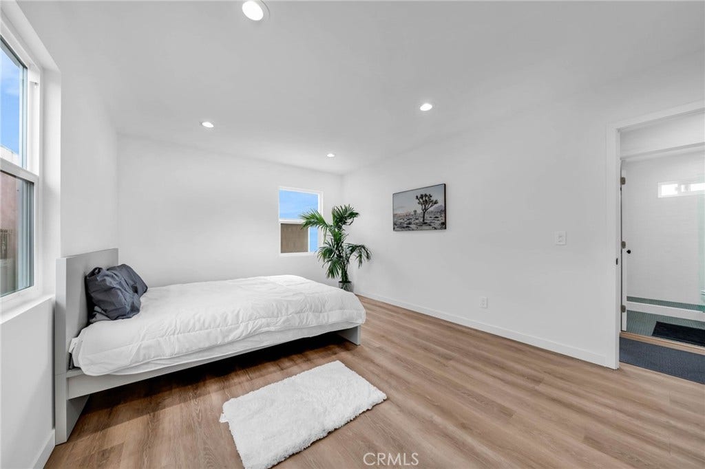 9611 S Vermont Ave, Los Angeles, CA 90044 9611 S Vermont Ave, Los Angeles, CA 90044