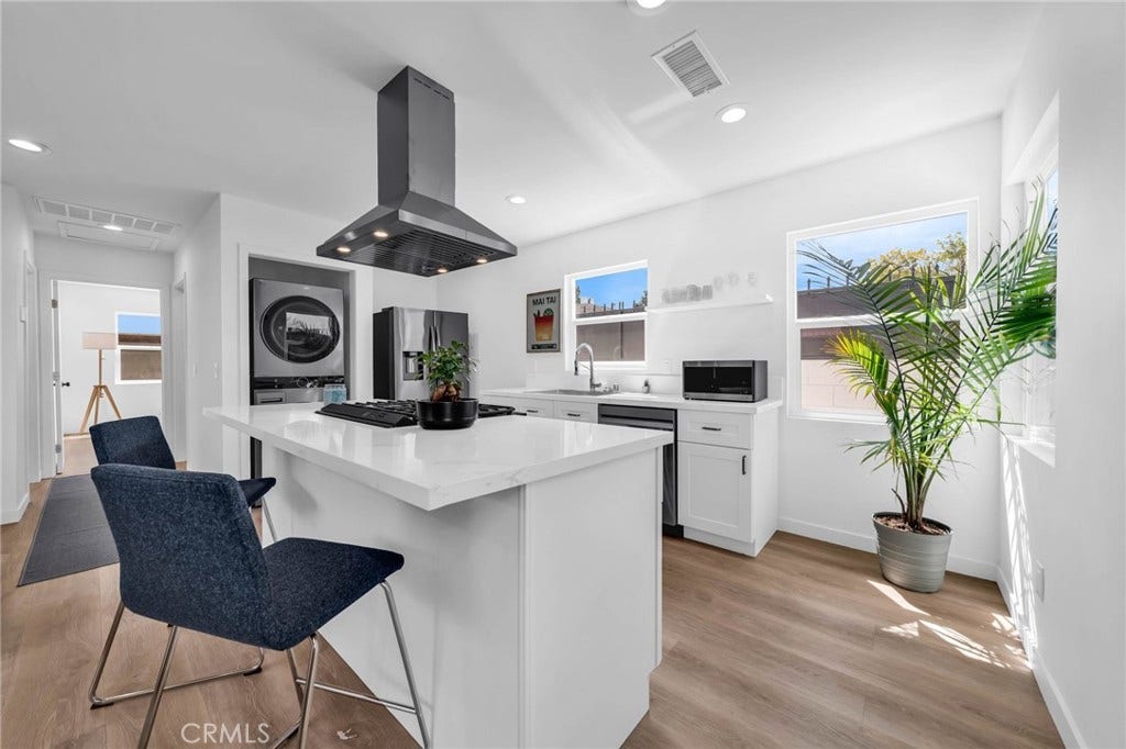 9611 S Vermont Ave, Los Angeles, CA 90044 9611 S Vermont Ave, Los Angeles, CA 90044