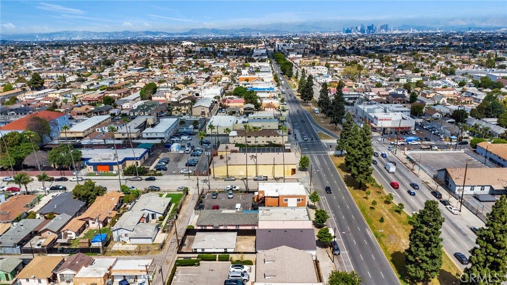 9611 S Vermont Ave, Los Angeles, CA 90044 9611 S Vermont Ave, Los Angeles, CA 90044