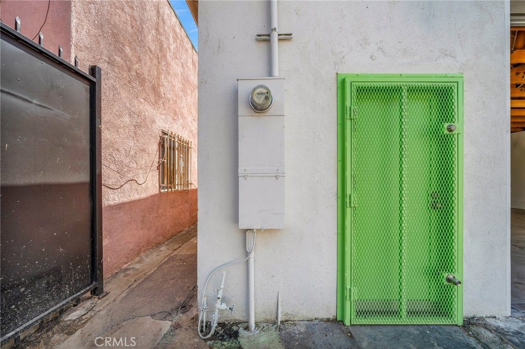 9611 S Vermont Ave, Los Angeles, CA 90044 9611 S Vermont Ave, Los Angeles, CA 90044