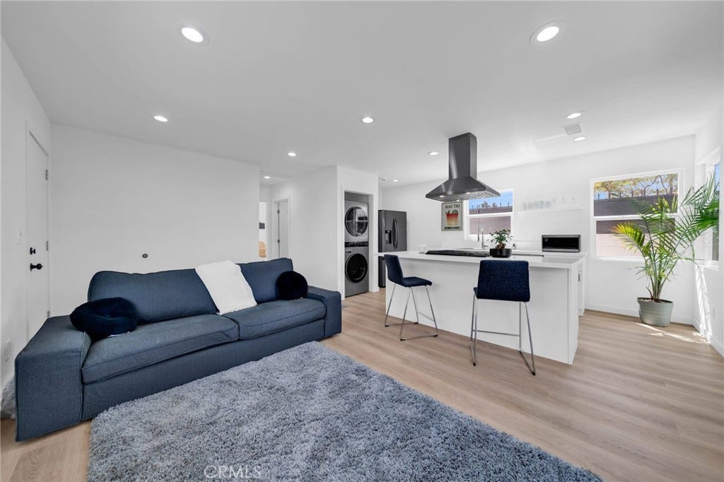 9611 S Vermont Ave, Los Angeles, CA 90044 9611 S Vermont Ave, Los Angeles, CA 90044