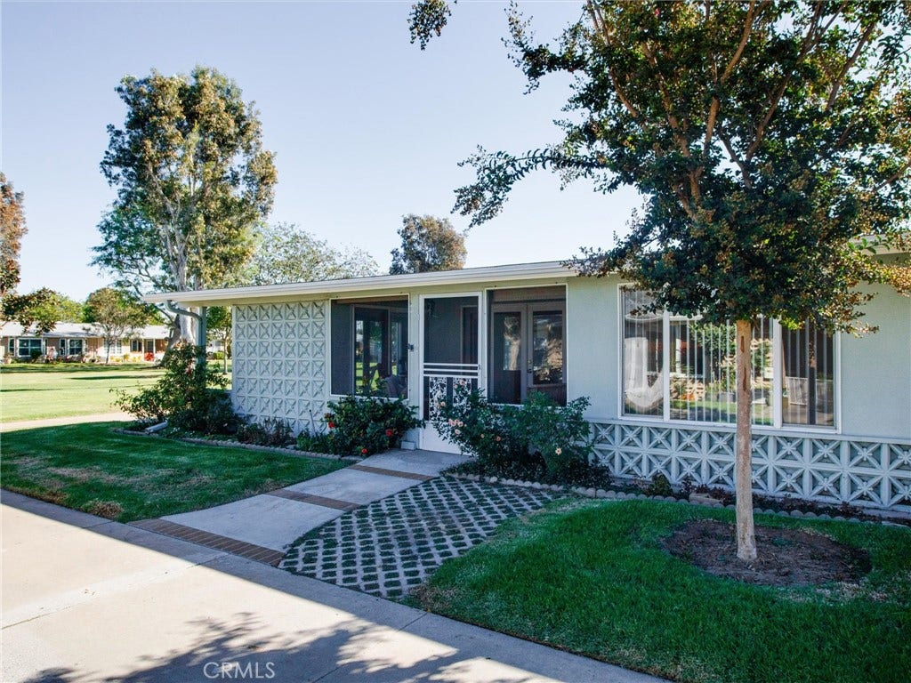 1400 Weeburn Road, #82-F, Seal Beach, CA 90740 1400 Weeburn Road, #82-F, Seal Beach, CA 90740
