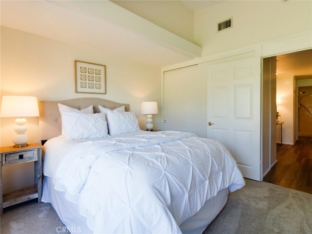 1400 Weeburn Road, #82-F, Seal Beach, CA 90740 1400 Weeburn Road, #82-F, Seal Beach, CA 90740