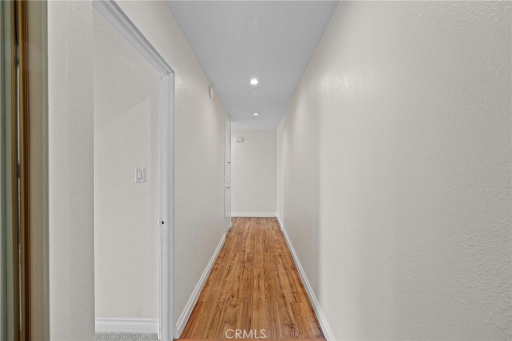 1187 E 3rd, #202, Long Beach, CA 90802 1187 E 3rd, #202, Long Beach, CA 90802