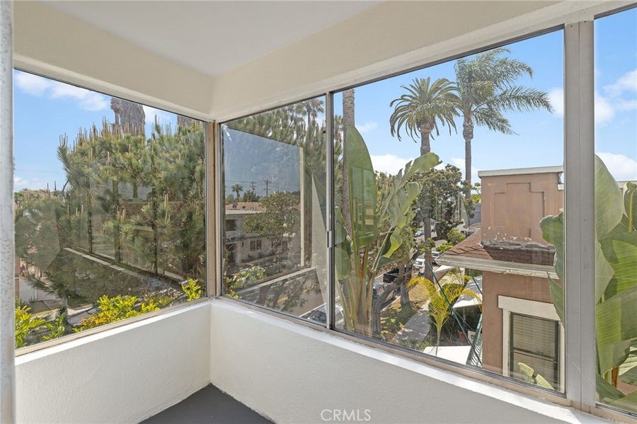 Property photo for 1187 E 3rd, #202, Long Beach, CA