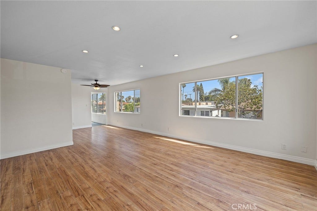 1187 E 3rd, #202, Long Beach, CA 90802 1187 E 3rd, #202, Long Beach, CA 90802
