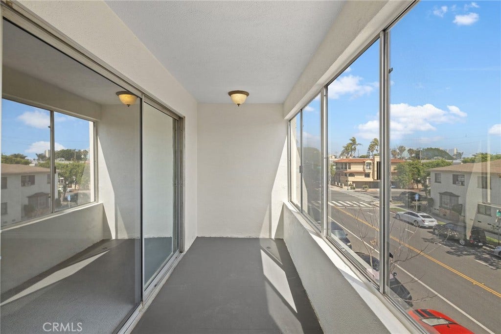 1187 E 3rd, #202, Long Beach, CA 90802 1187 E 3rd, #202, Long Beach, CA 90802