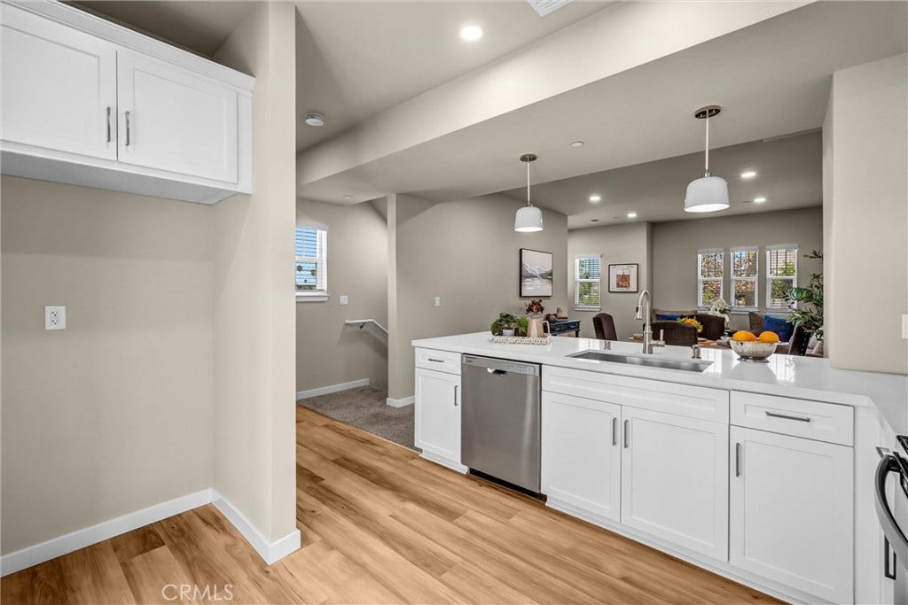 202 E 14th Street, #3, Long Beach, CA 90813