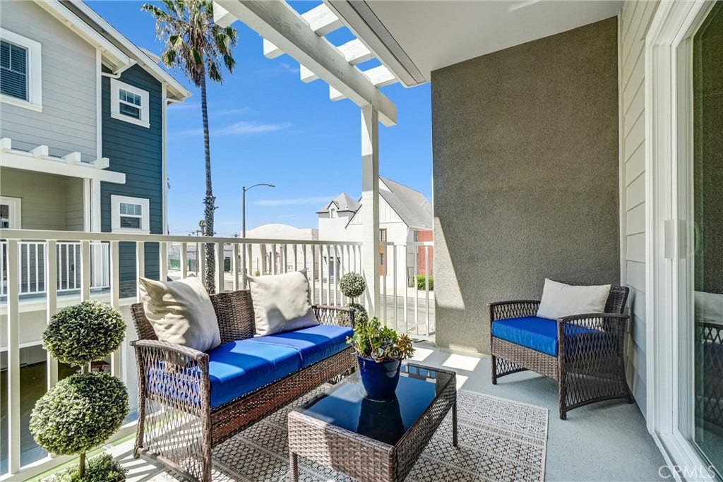 200 E 14th Street, #8, Long Beach, CA 90813 Plan A model home for illustrative purposes only