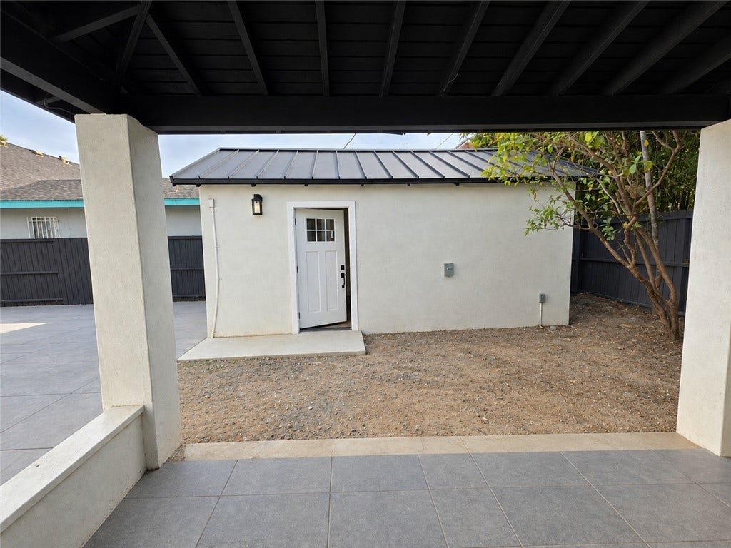 335 N Harvard, Los Angeles, CA 90004 335 N Harvard, Los Angeles, CA 90004