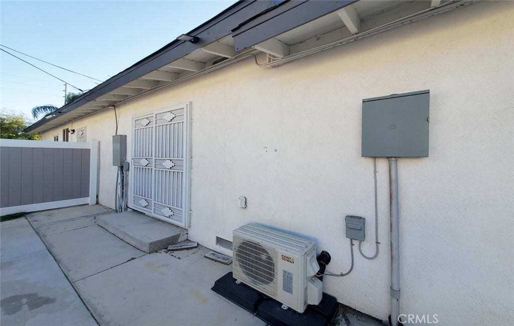 1738 VARNA S, Anaheim, CA 92804 1738 VARNA S, Anaheim, CA 92804