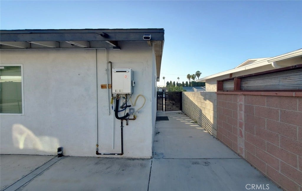1738 VARNA S, Anaheim, CA 92804 1738 VARNA S, Anaheim, CA 92804