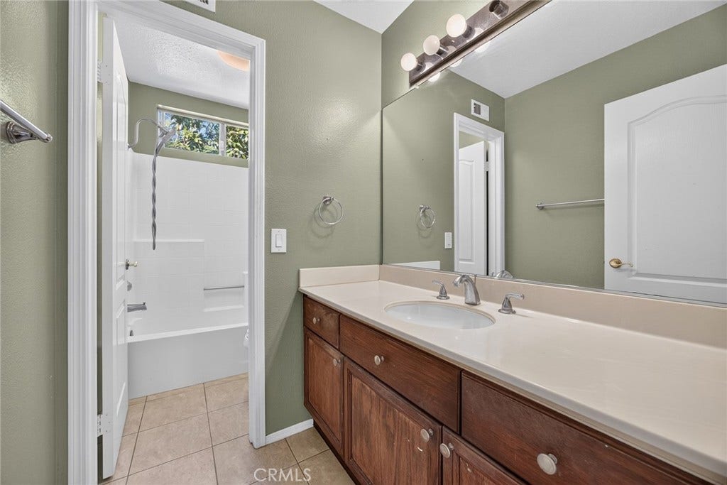 511 N Pageant, #A, Orange, CA 92869 511 N Pageant, #A, Orange, CA 92869