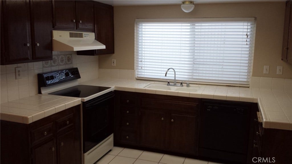 4474 Larwin Avenue, Cypress, CA 90630 4474 Larwin Avenue, Cypress, CA 90630