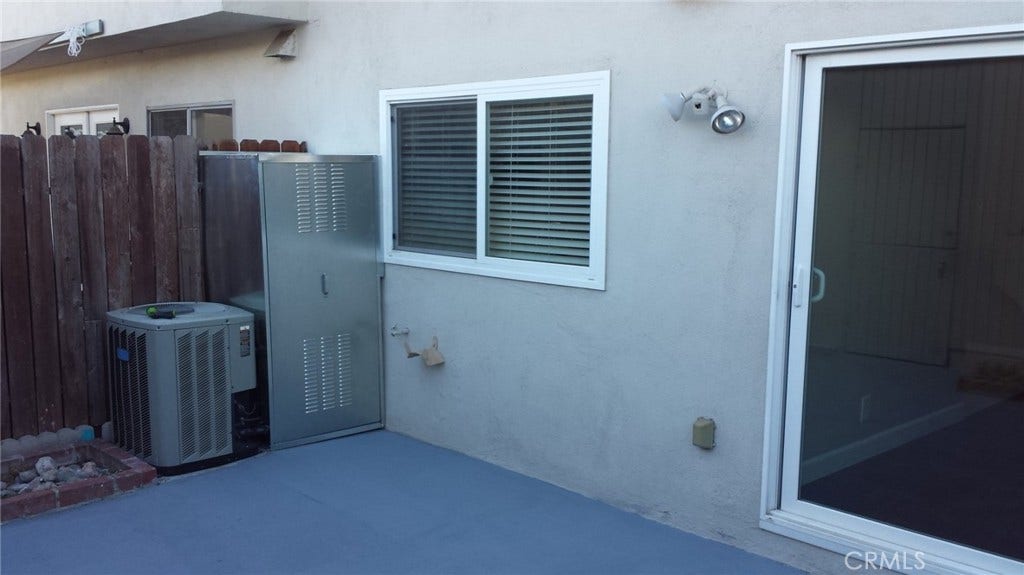 4474 Larwin Avenue, Cypress, CA 90630 4474 Larwin Avenue, Cypress, CA 90630