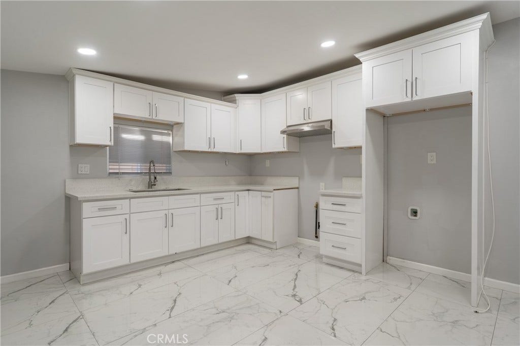 805 N Euclid Street, Santa Ana, CA 92703 805 N Euclid Street, Santa Ana, CA 92703