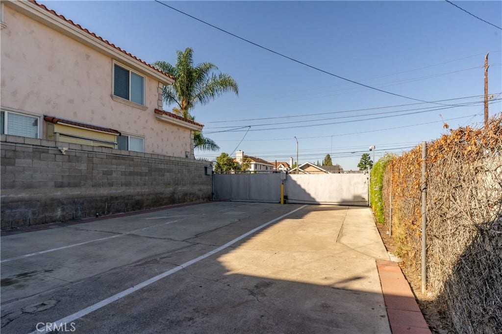 805 N Euclid Street, Santa Ana, CA 92703 805 N Euclid Street, Santa Ana, CA 92703