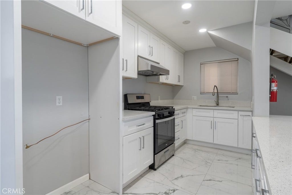 805 N Euclid Street, Santa Ana, CA 92703 805 N Euclid Street, Santa Ana, CA 92703