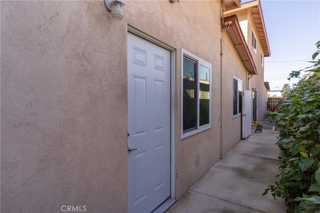 805 N Euclid Street, Santa Ana, CA 92703 805 N Euclid Street, Santa Ana, CA 92703