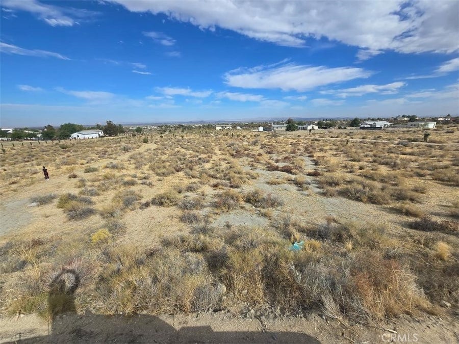 Property photo for 0 Calaveras, Pinon Hills, CA