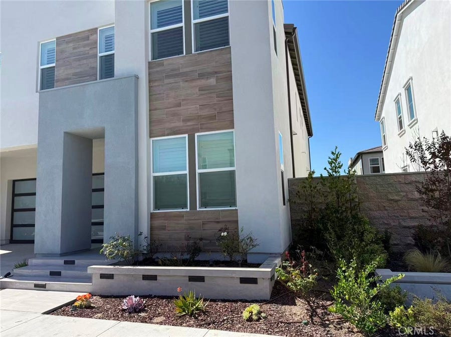 Property photo for 121 Bear Leaf, Lake Forest, CA