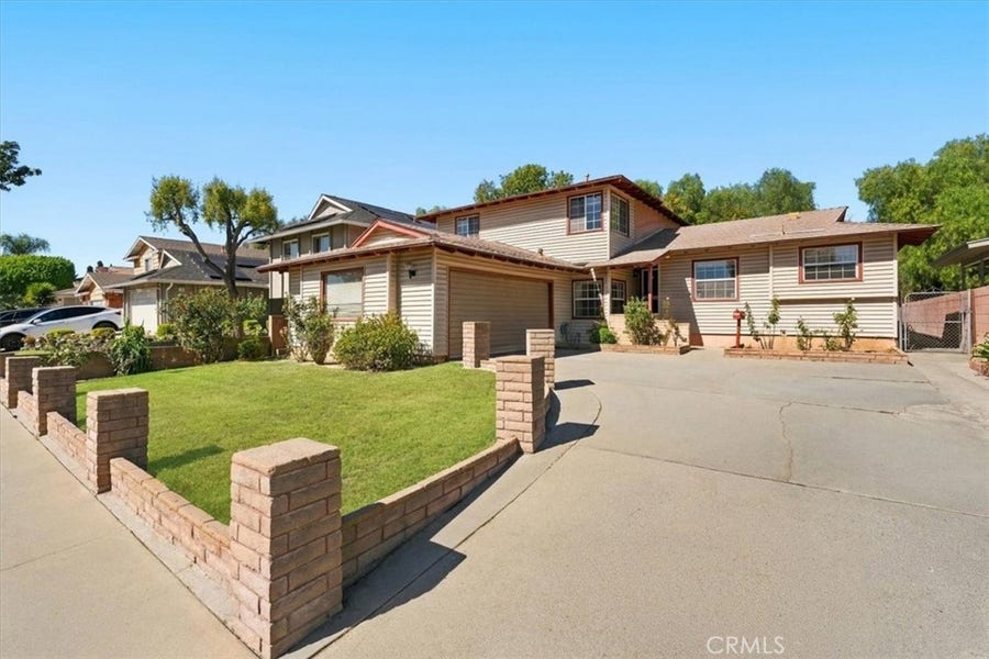 Property photo for 10431 Stonebank, Bellflower, CA