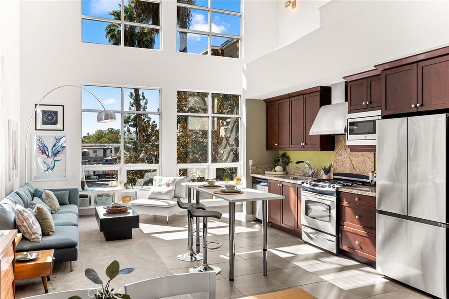Property photo for 918 E Civic Center Drive, Santa Ana, CA