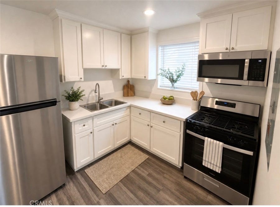 Property photo for 914 W 88th, Los Angeles, CA
