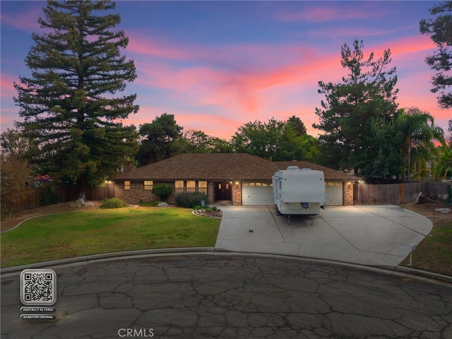 Property photo for 1512 Old Stage Street, Bakersfield, CA