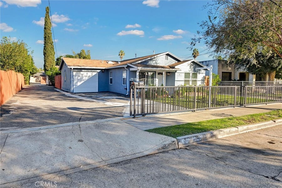 Property photo for 217 N Mcclay, Santa Ana, CA