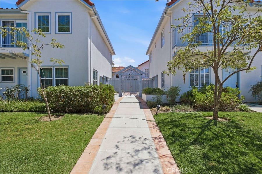 Property photo for 42 N Michigan, #7, Pasadena, CA