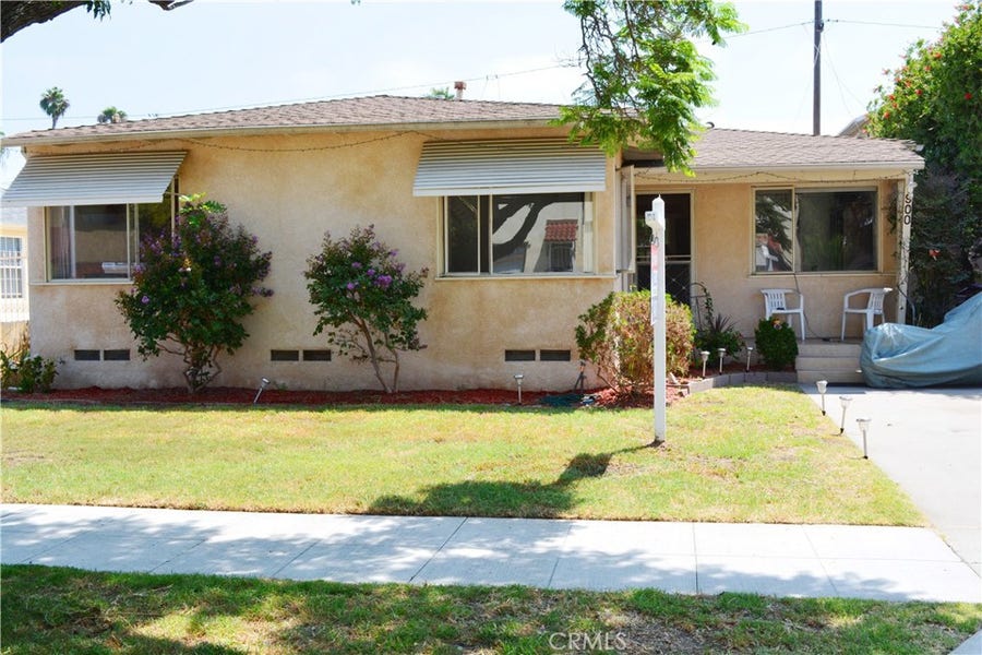 Property photo for 900 Coronado Avenue, Long Beach, CA