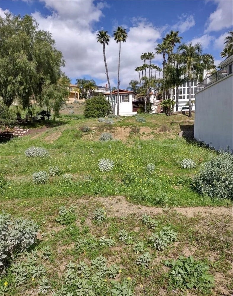 Property photo for 22672 Pin Tail Drive, Canyon Lake, CA