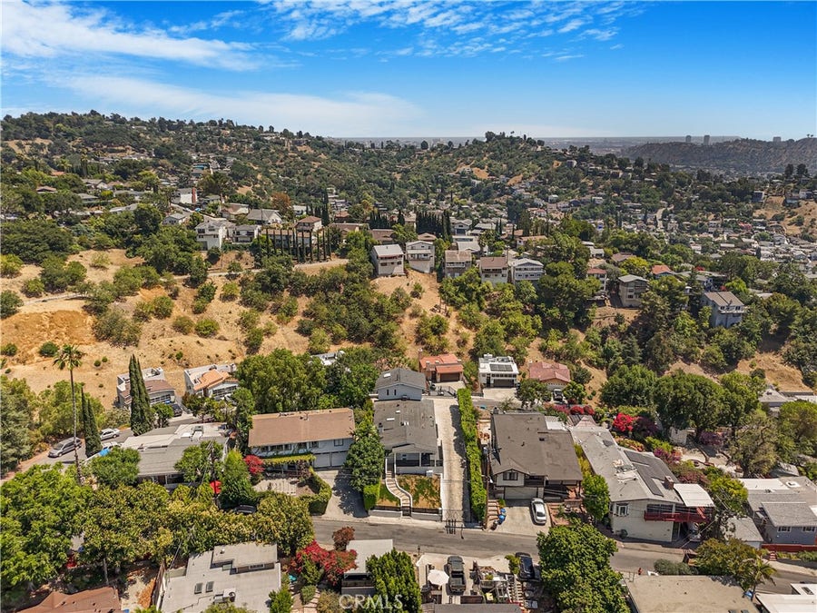 Property photo for 3560 Lavell, Los Angeles, CA