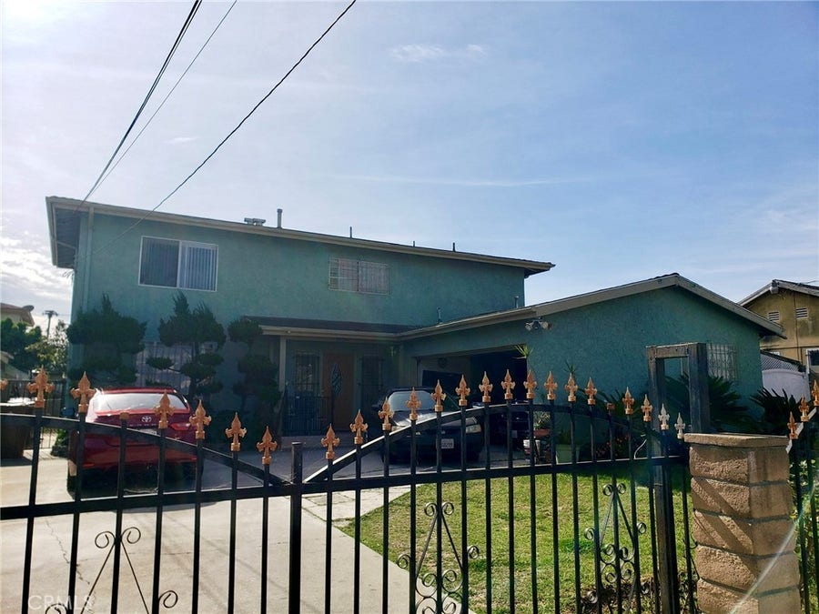 Property photo for 1500 W 107th, Los Angeles, CA