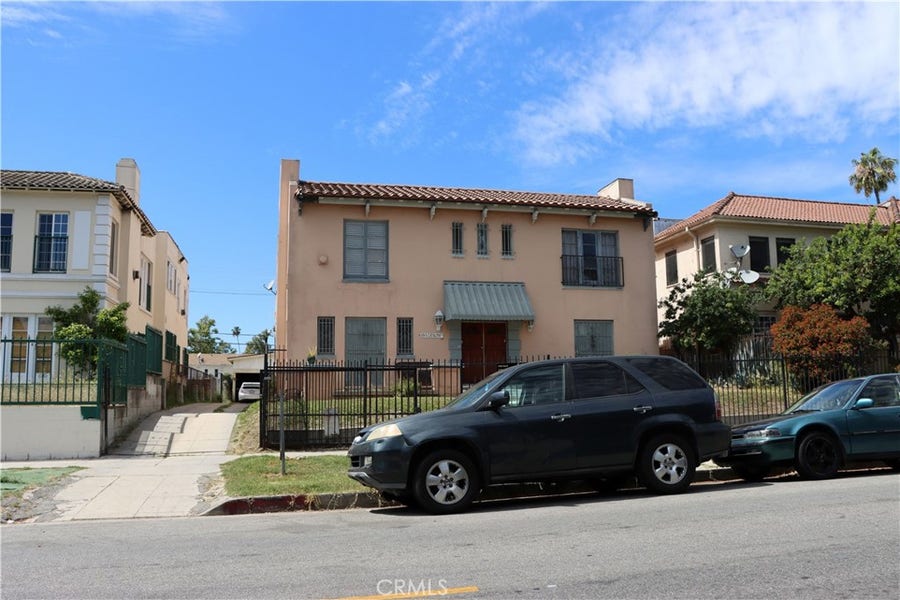 Property photo for 109 S Catalina Street, Los Angeles, CA