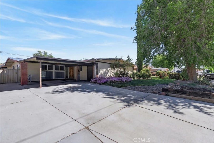 Property photo for 1039 W Avenue J6, Lancaster, CA