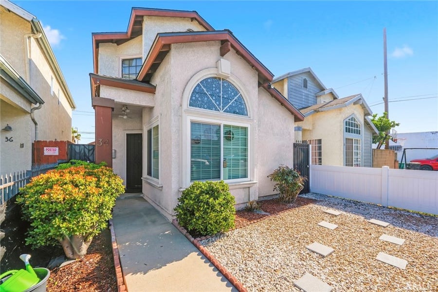 Property photo for 34 E Louise, Long Beach, CA