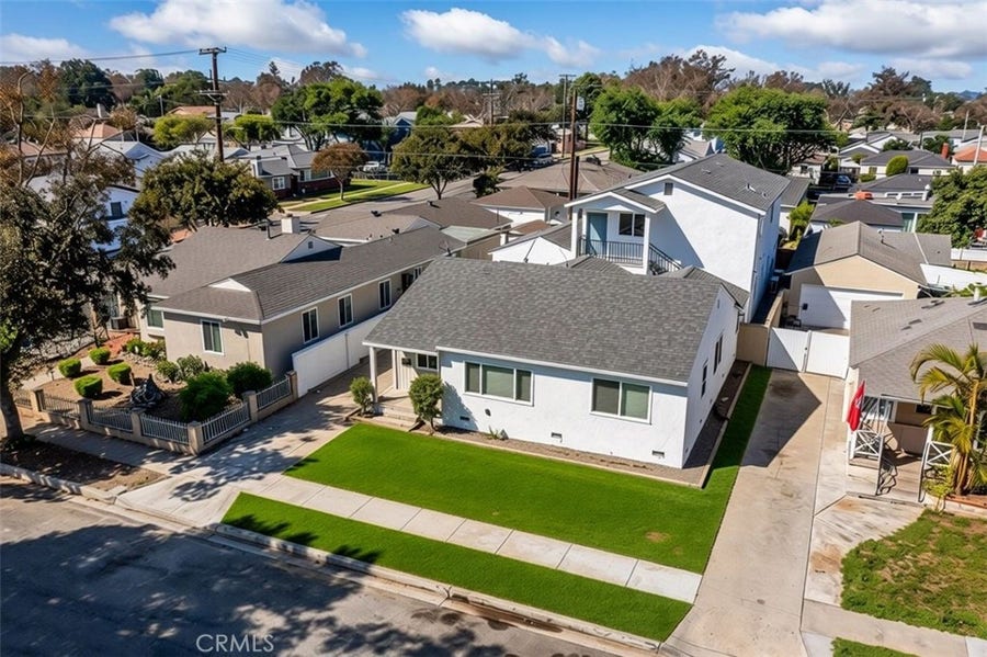 Property photo for 6025 Bellflower, Lakewood, CA
